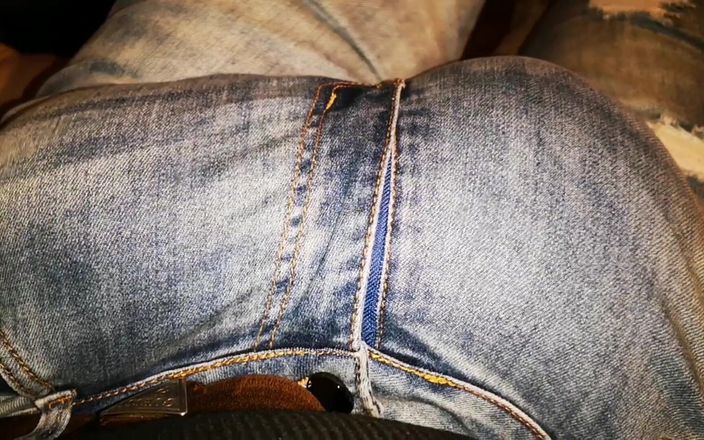 Monster meat studio: Meu jeans novinhos foi um presente de um fã
