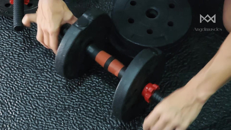 Angelmuscles: Allenamento per i bicipiti con Mile Power e Vene