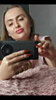 Benden özel bir klip satın almak ister misiniz? O zaman bana bir satır bırak