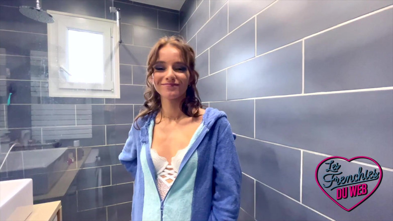 The Frenchies of the web: Ariana dan anita, dua gadis nakal yang suka dipuasin sama...