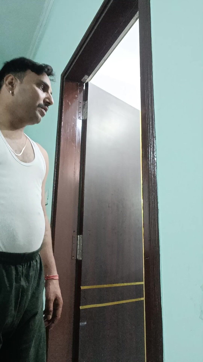 Rajasthani-old-lover: L'ufficiale di polizia indiano fa sesso con il vicino patrigno...