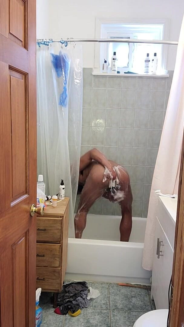 Kennie Jai: ケニージャイシャワー