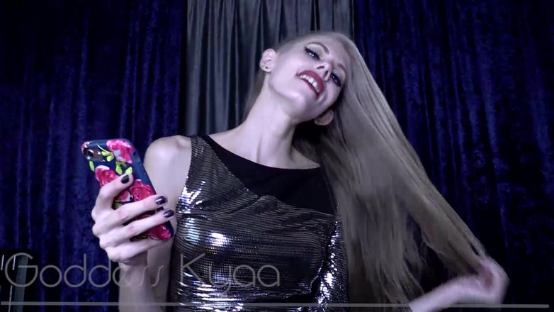 Kyaa Chimera: Oglądam cię, maminsynek