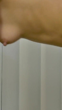 Gorący model fitness zostaje zerżnięty na siłowni po intensywnym treningu