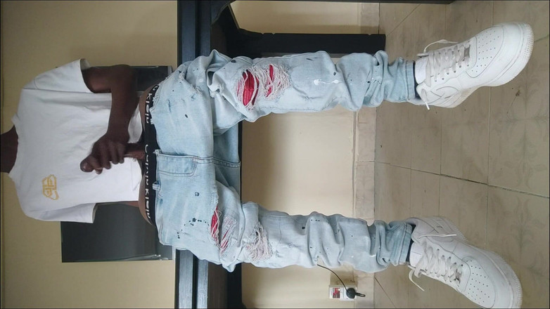 Gay black steel Africa: Da đen với con cặc khổng lồ trong đồ đường phố giật và...