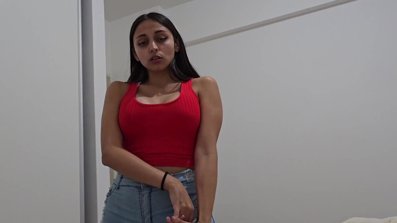 LoverDevilx: Adik tiri bertetek besar mahu menghisap batang saya