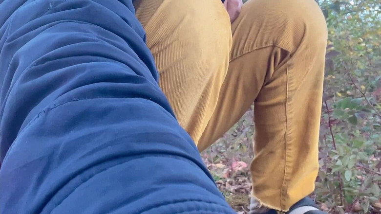 sweethanajapanese: Làm cạn kiệt nước trong Vườn Táo