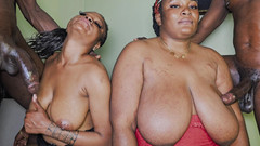 Bulocks: 女郎们都被2个大鸡巴口交