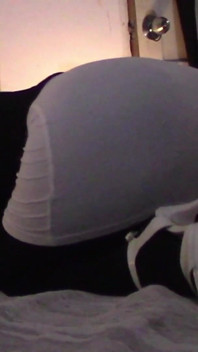 MILF with a Gorgeous Ass Gives a Blowjob and Swallows Cum