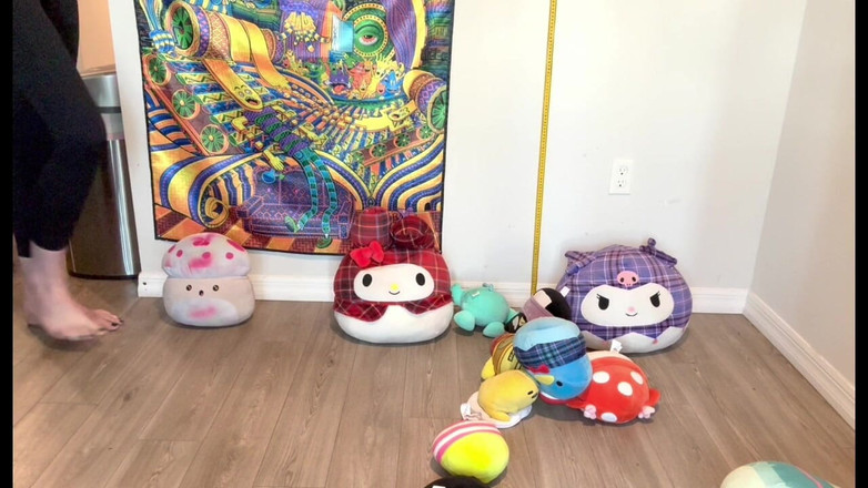 Peppermint Giantess: Plushie Stomp - Rozmiar 16 stóp stomping nadziewanej kolekcji zabawki