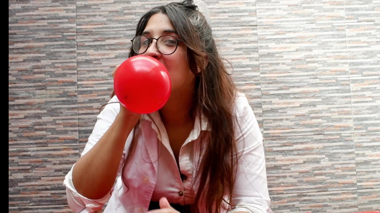melu_world: Mad Scientific Make Pop Experiments with Balloons - Bunny Looner