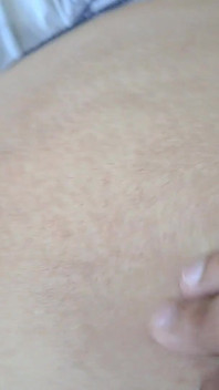 Ma belle-mère sexy me suce la bite