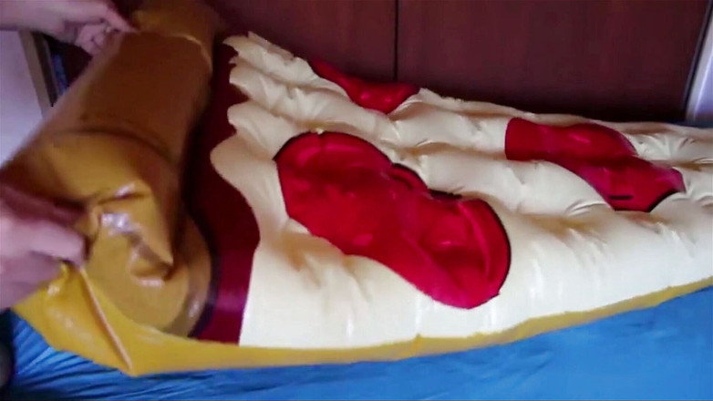 Inflatable Lovers: 피자 풍선