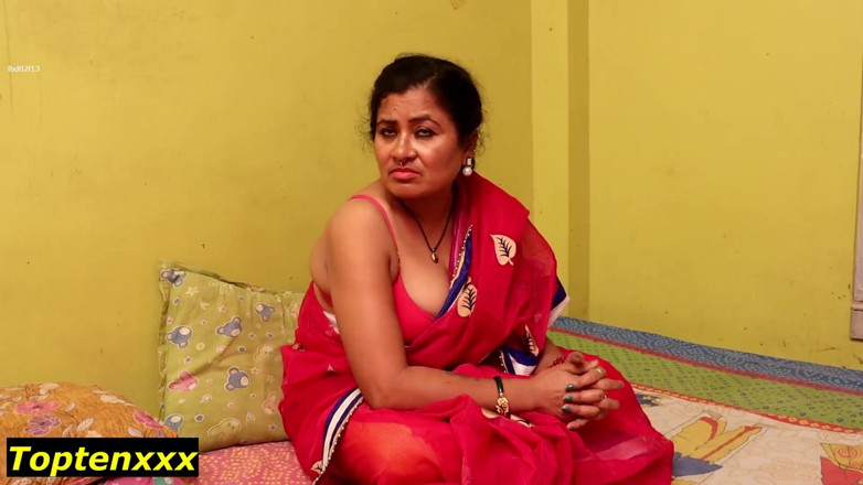 TopTenXXX Premium: Uczennica po raz pierwszy cieszy się z pięknej napalonej pani!...