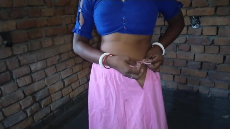Pumi: Hete Bhabhi gaf me zweepslagen