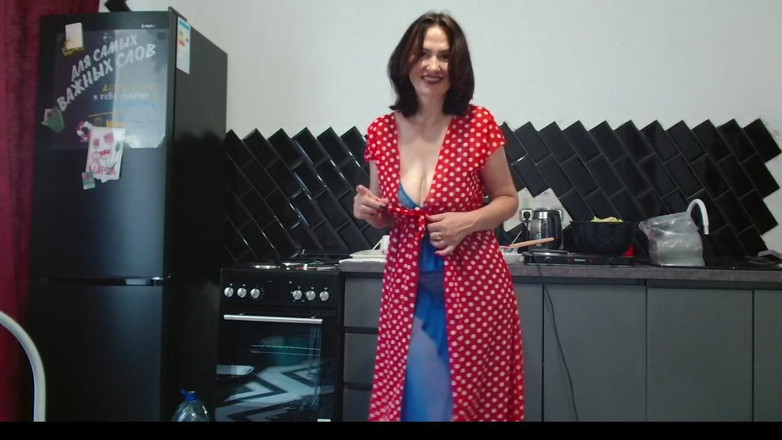 AngelaMilf: Pink Butterfly Fucked Her Mistress Well