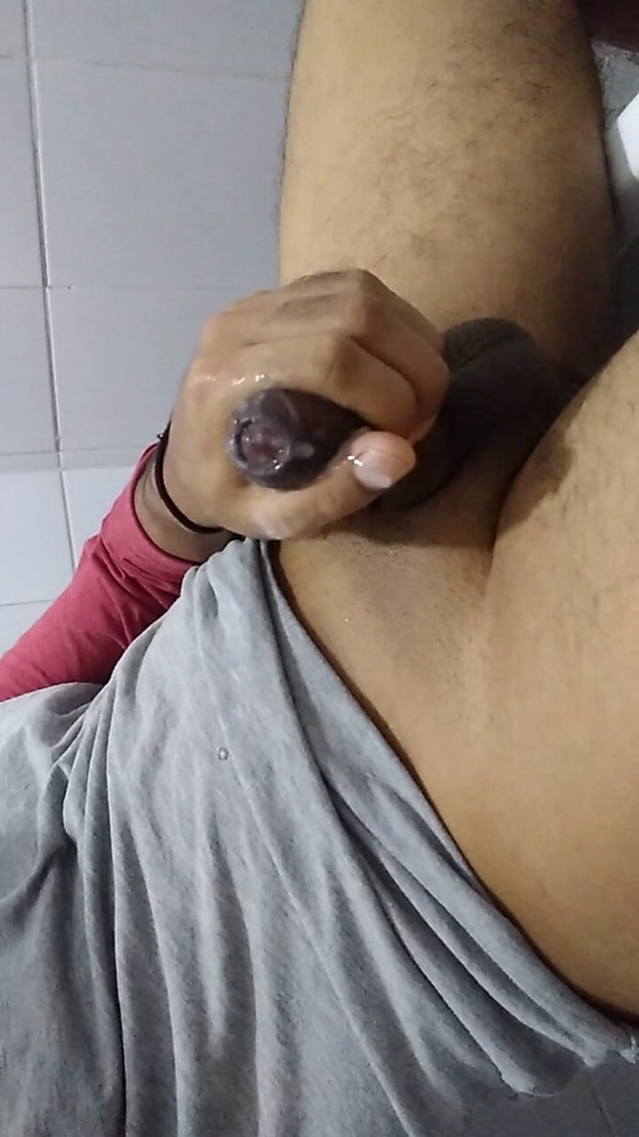 AlexAlejandro13: Intrând în baie