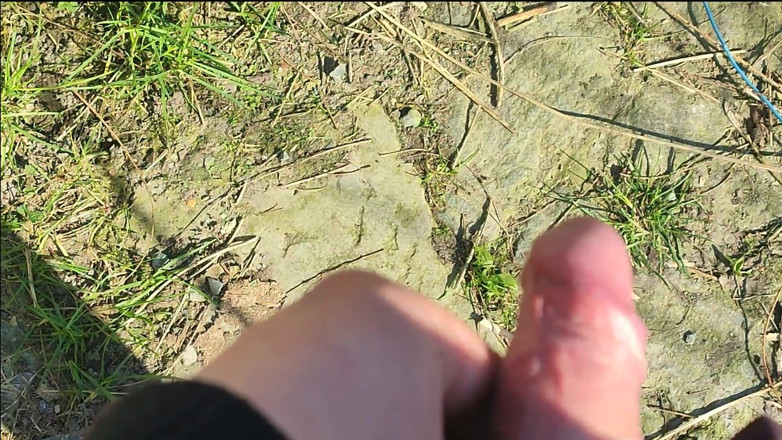 Sara B: Jerk and pee in the garden (POV)