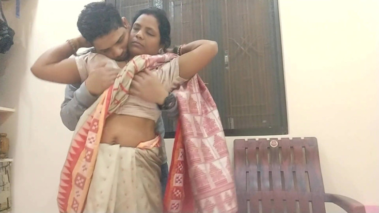 Popmini: India cachonda profesora folla en hermoso sari con estudiante en...