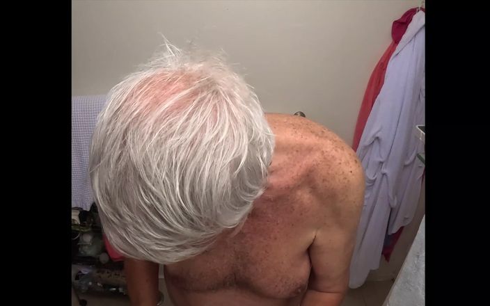 FromThisNight: Pán si objednal video, jak si holím kundičku