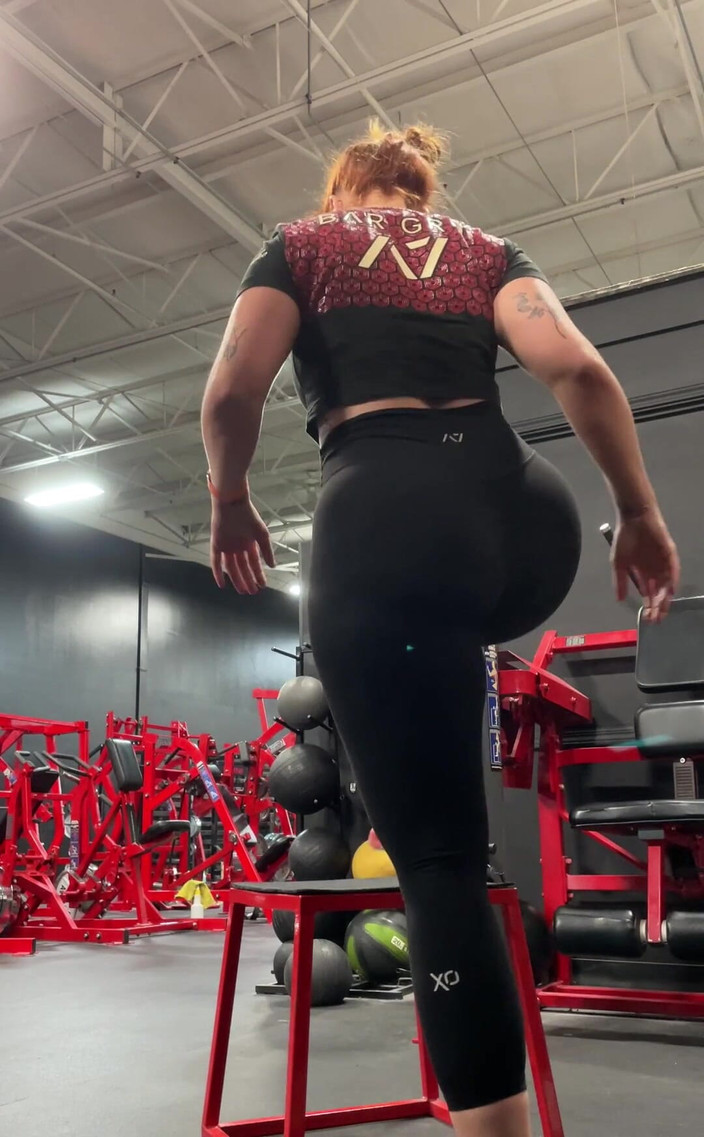 Siri Dahl: День ніг з Сірі.