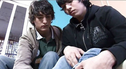 Perverzzo: Latina amante em pêlo 5