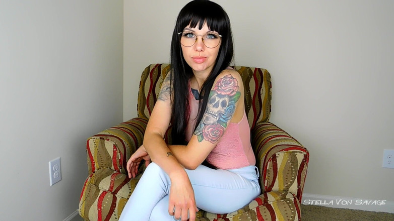 Stella Von Savage: Vecino por dinero