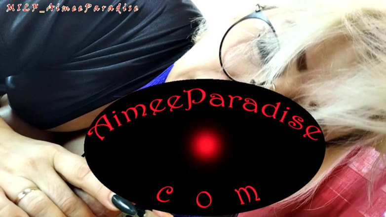 AimeeParadise: अपनी लालची चूत में काले डिल्डो के साथ परिपक्व वेब कैमरा रंडी!