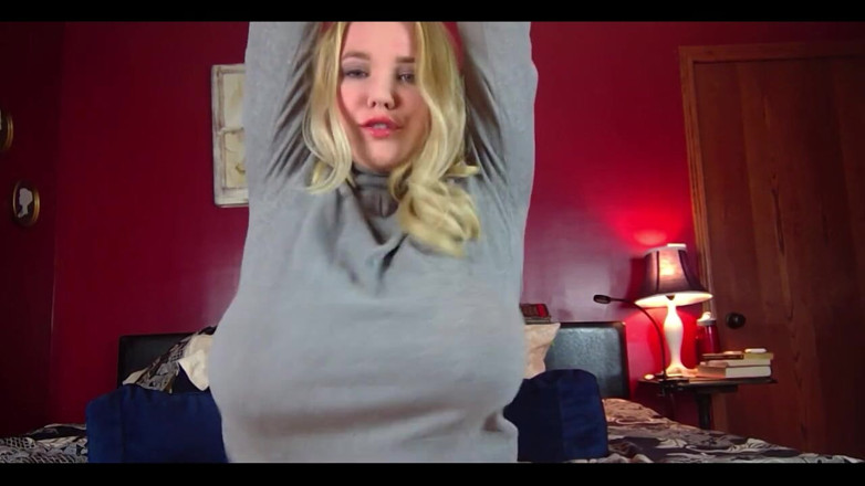 Annabelle Rogers: Happy Thanksgiving! Do You Like Me in This Turtle Neck?
