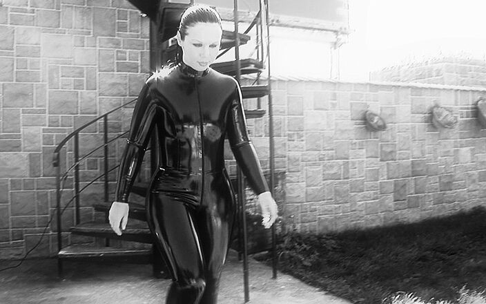 Latex Endtime (Lydia Privat)