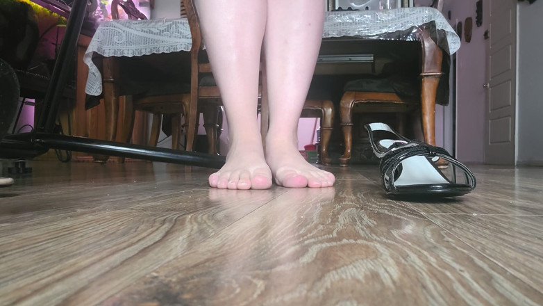 Missi Rae: High Heels Try on with Me