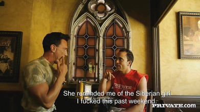 Private.com: 개인 음란한 변태 Erika Bellucci가 스팽킹을 당합니다.