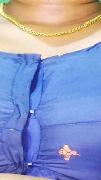 Geiler indischer mädchensex mit BF milk möpsen