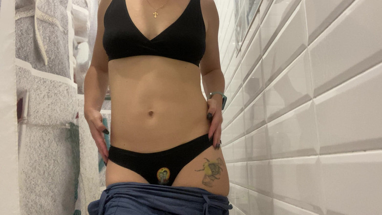 Hairy couple: Hairy Pussy Shaving