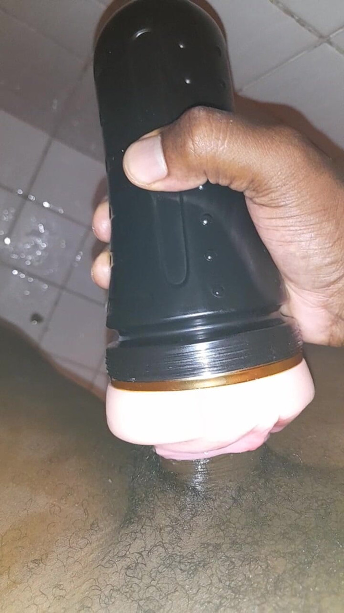 Black guy: Mi sego s9 E9