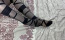 Gloria Gimson: Lange benen van schoonheid in zwarte netkousen in prachtige zachte...