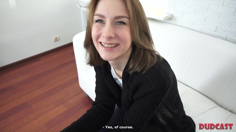 Dud Cast: Experienced Cameraman Fucks Teens Vol.4