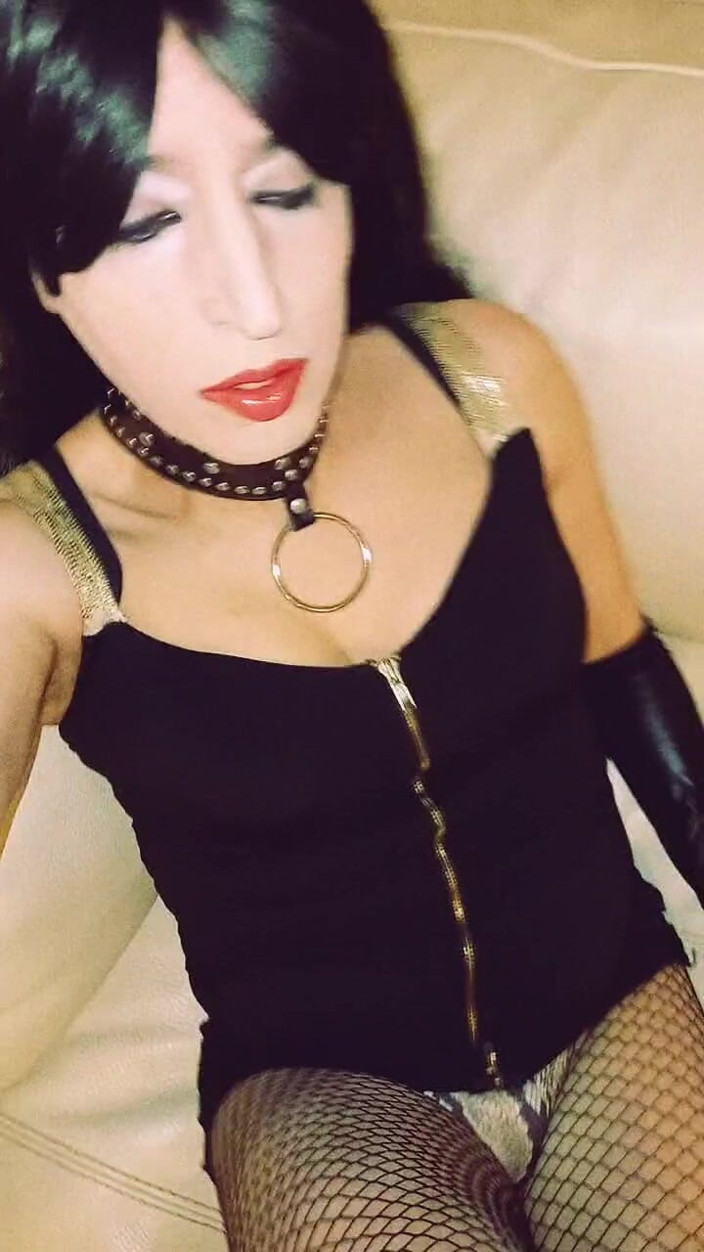 Tammy sissy slave: Masturbarsi a casa