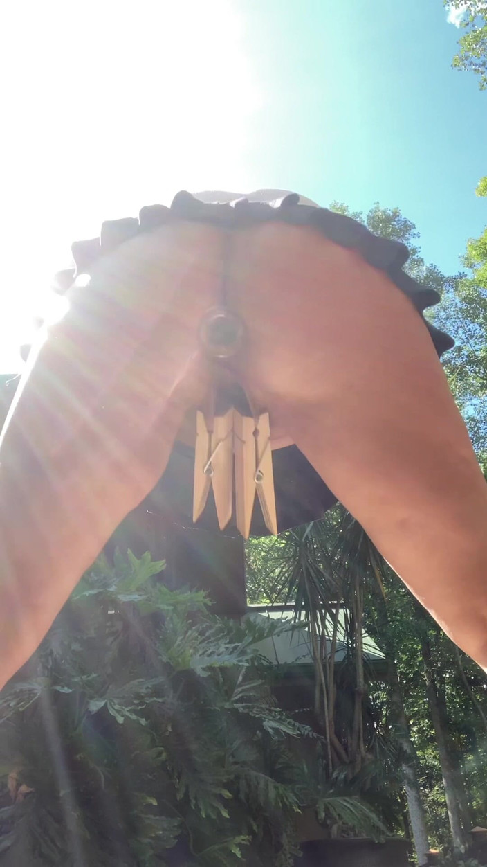Kinky Midwest Meadows: Zadní porch anální kolík