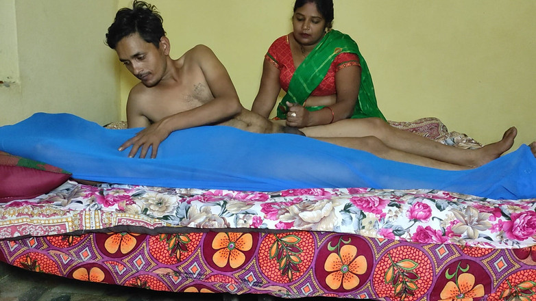 Real Indian Threesome: Trío sexual con pareja de vecinos