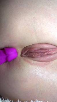 Toy Anal