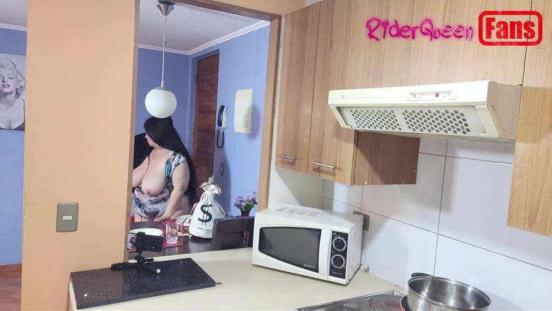 Riderqueen: Videos for Fans: a Masked Young Man Fucks Me in...