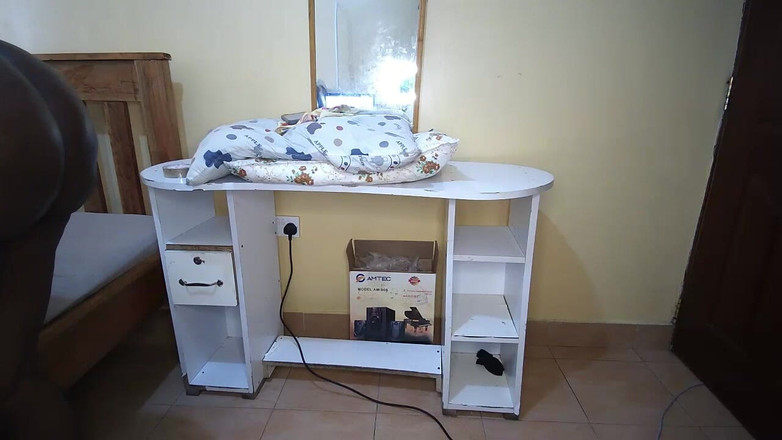 Bunnie: Người đút lưỡi vào lỗ đít mẹ kế và ăn âm hộ này từ...