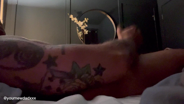 YourNewDadXXX: Bedtime Stroke