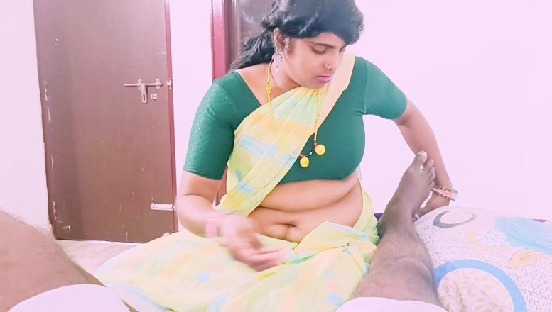 Telugu honey lips: Indian Threesom Beautiful Bhabi Cheating Husbend, Fucking Husbend's Steprother Big...