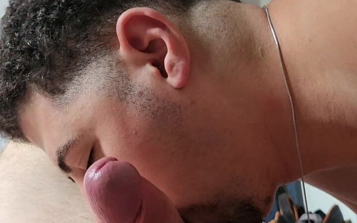 Hakam: मेरे पास से धीमी गति से चाटना और चूसना