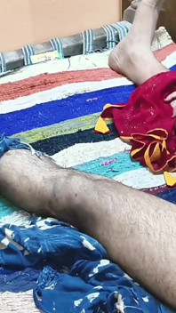 Janvibhabhi 继妹来给继兄弟打手枪时间继兄弟是饥饿的阴户继兄弟和继妹的性爱视频