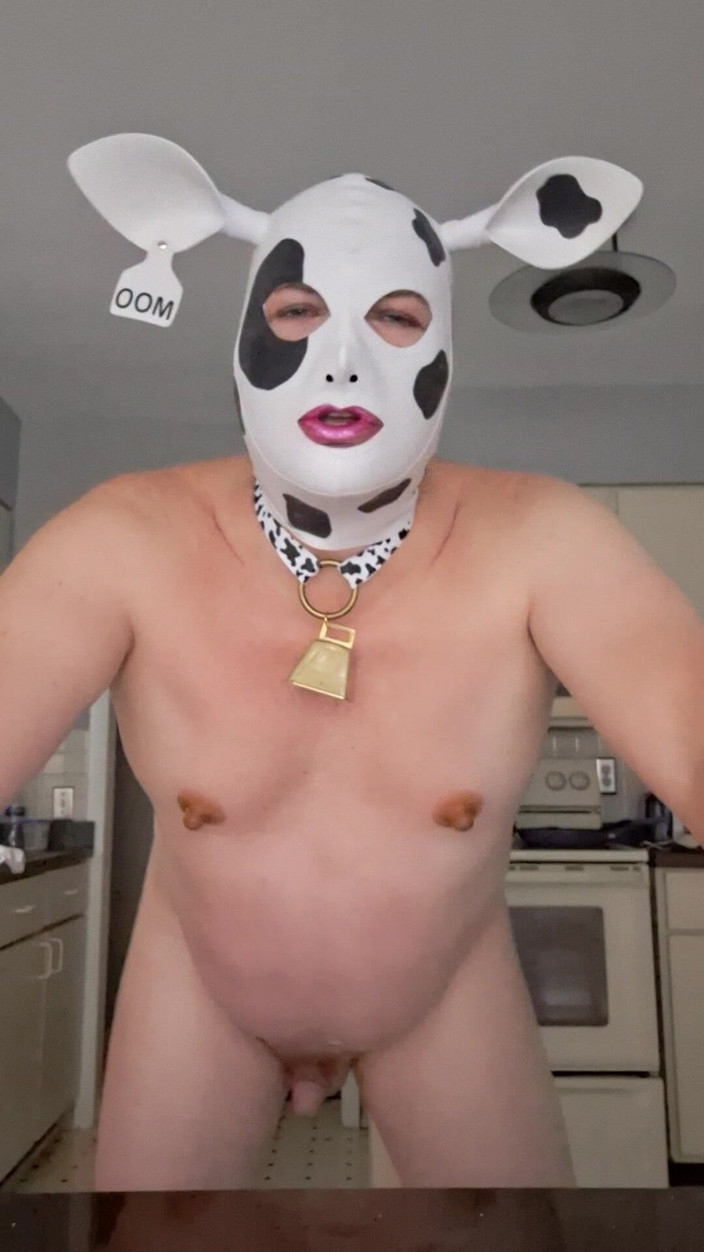 Victoria Lecherri: Hucow Saturday Intro!