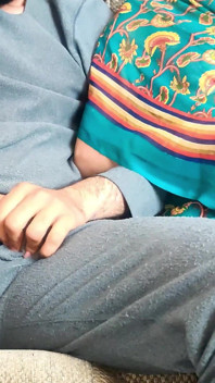India madrastra follada hardcore por hijastro cachondo para follar duro en el sofá con audio sucio hindi