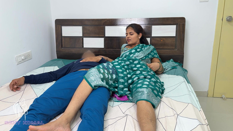 Sexy Komal: Komal Came to Sleep on B.ed., but Her Husband Was...